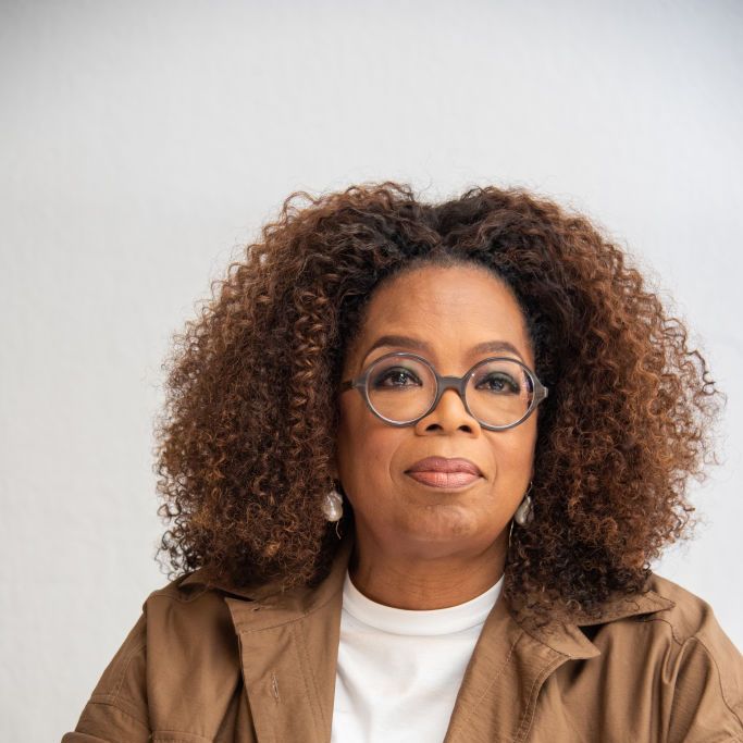 683px x 683px - Oprah Opens Up About Trending Thanks to a \