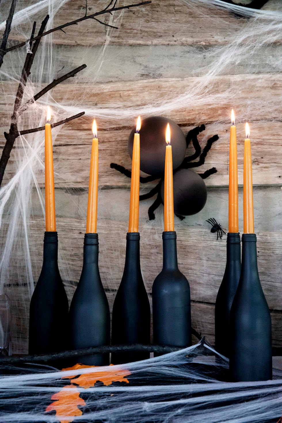 20 Best Halloween Centerpieces - DIY Halloween Table Décor Ideas