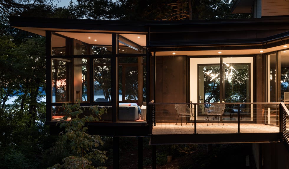 Tour a Modern Seattle Treehouse Designed by Andy Beers