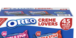 https://hips.hearstapps.com/hmg-prod/images/oreo-creme-lovers-pack-sams-club-1612800811.png?crop=0.833xw:0.448xh;0.0513xw,0.219xh&resize=300:*