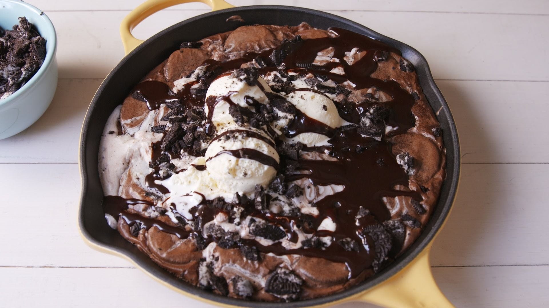 The Best Oreo Dessert Recipes to Get Your Cookies and Cream Fix