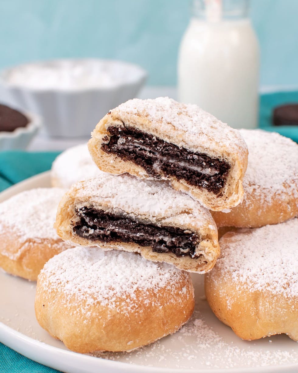 air fried oreos with powdered sugar