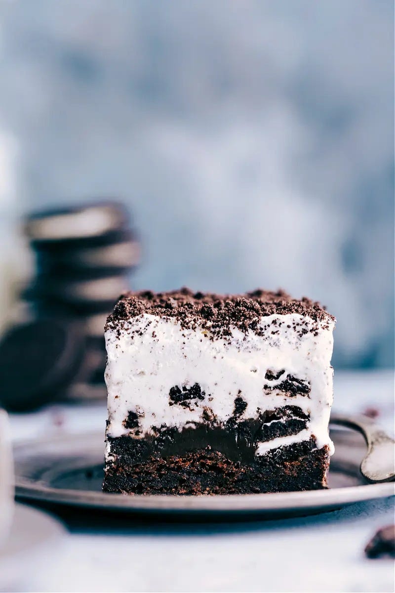 Oreo Ice Cream Cake (5 Ingredients!) - Chelsea's Messy Apron