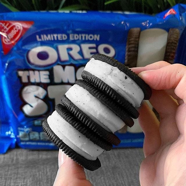 Oreo, Cookie, Snack, Finger food, Baked goods, Cookies and crackers, Dessert, 