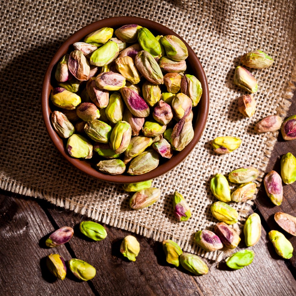 foods that lower high blood pressure pistachios