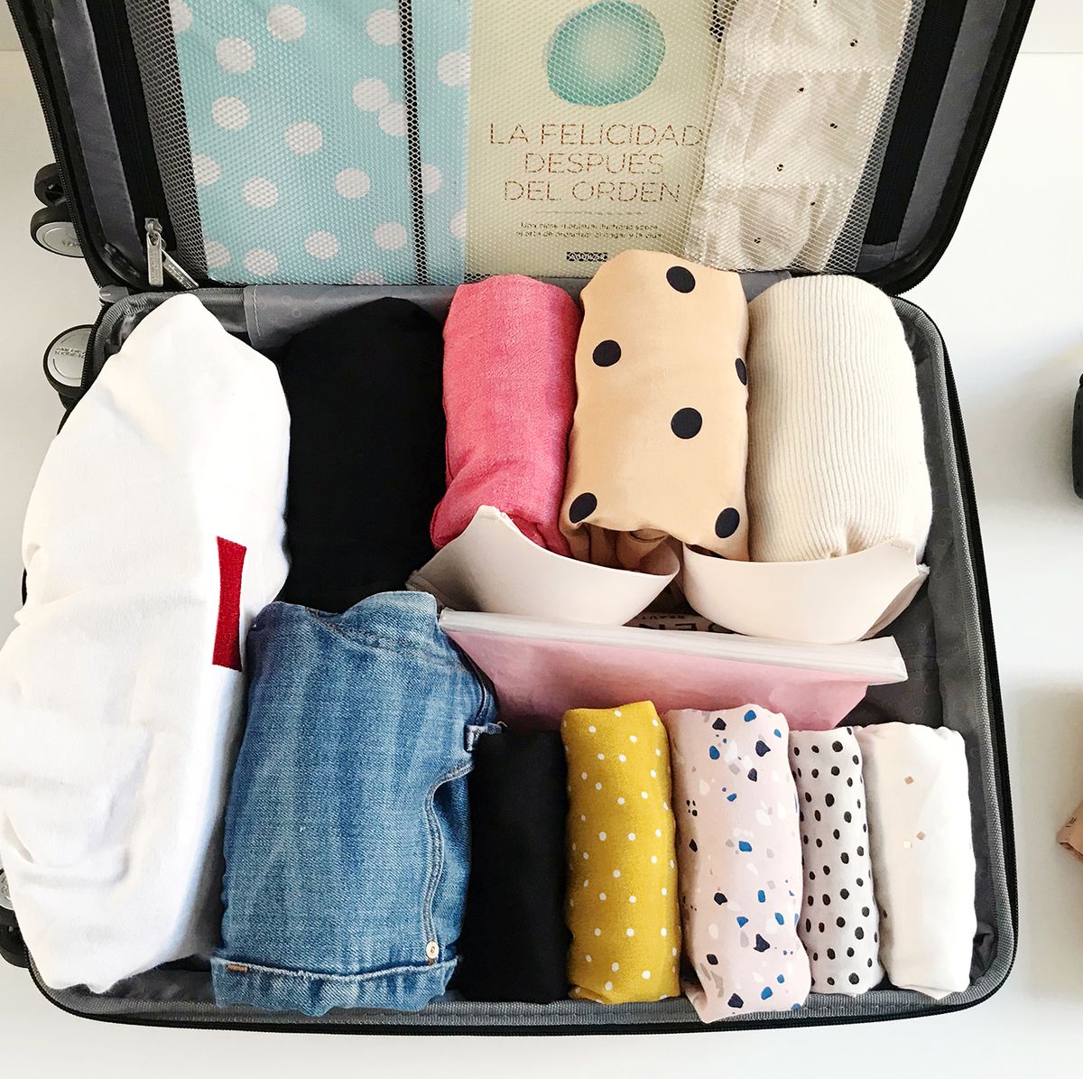 ≫ Cómo pesar una maleta en casa