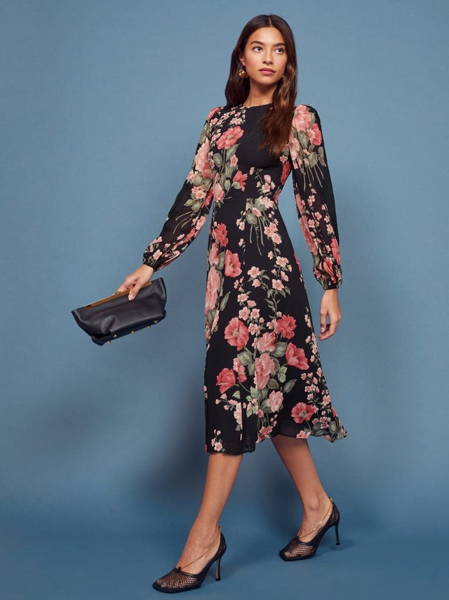 Clothing, Fashion model, Dress, Fashion, Day dress, Sleeve, Formal wear, Fashion design, Footwear, Photography, 
