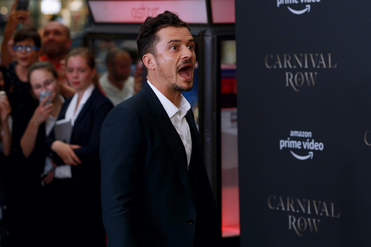 Orlando Bloom fixes tattoo spelling his son's name wrong