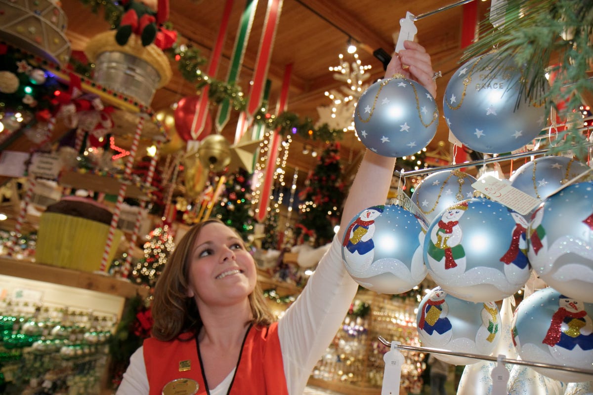 preview for This Inn Featured In Five Hallmark Channel Movies Is A Real Place You Can Visit