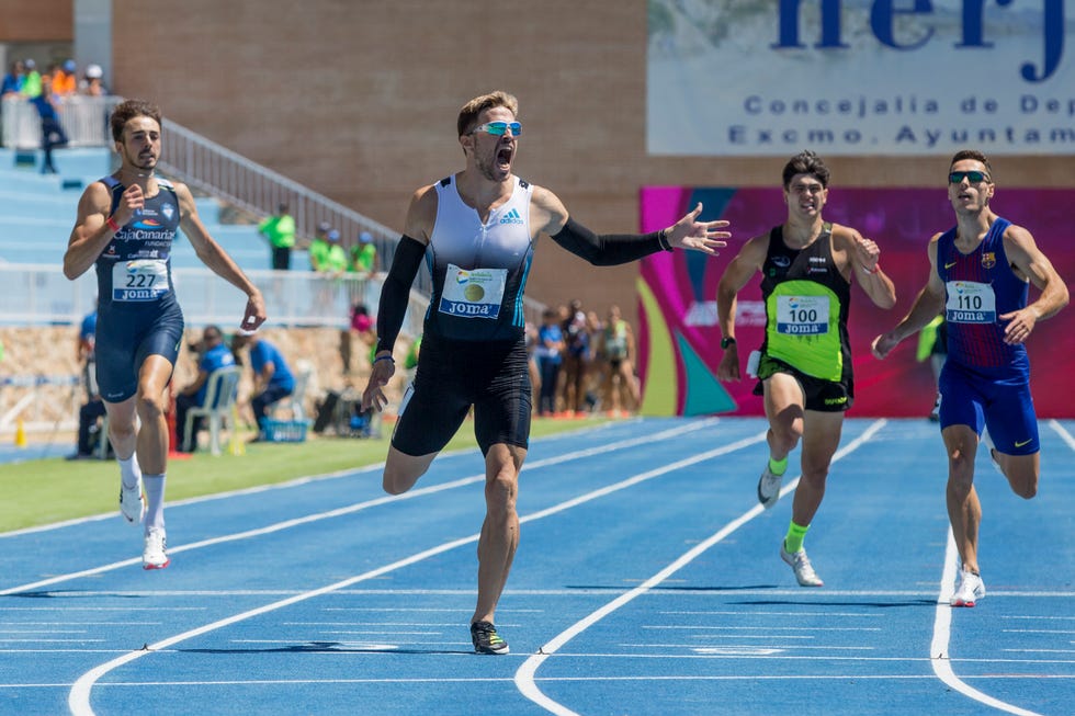 oscar husillos gana en nerja