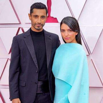 oscars 2021 watch riz ahmed fixing his wife's hair on the red carpet
