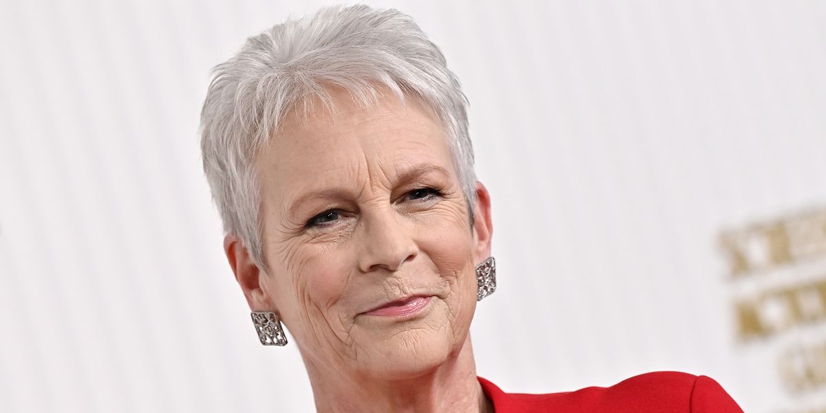 'Everything Everywhere All at Once' Star Jamie Lee Curtis Wows in a ...