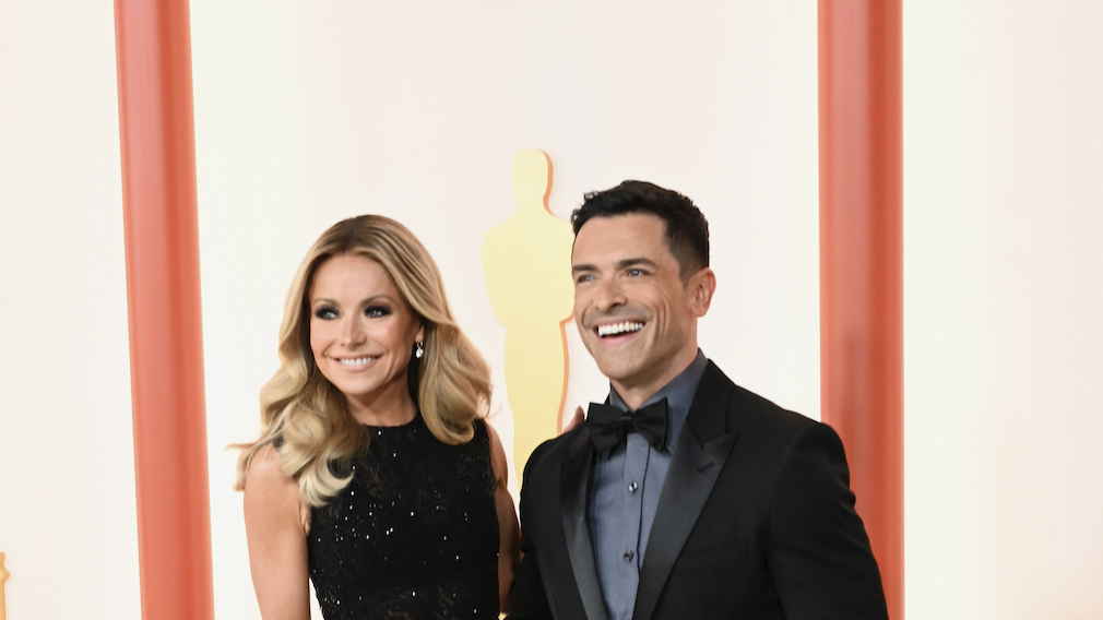Live With Kelly and Ryan Will Host Their After Oscar Show Monday, April  26: 