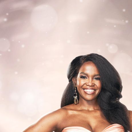 Oti Mabuse defends her 'big boobs' as she hits back at Dancing on Ice  complaints and is supported by Holly Willoughby - Manchester Evening News