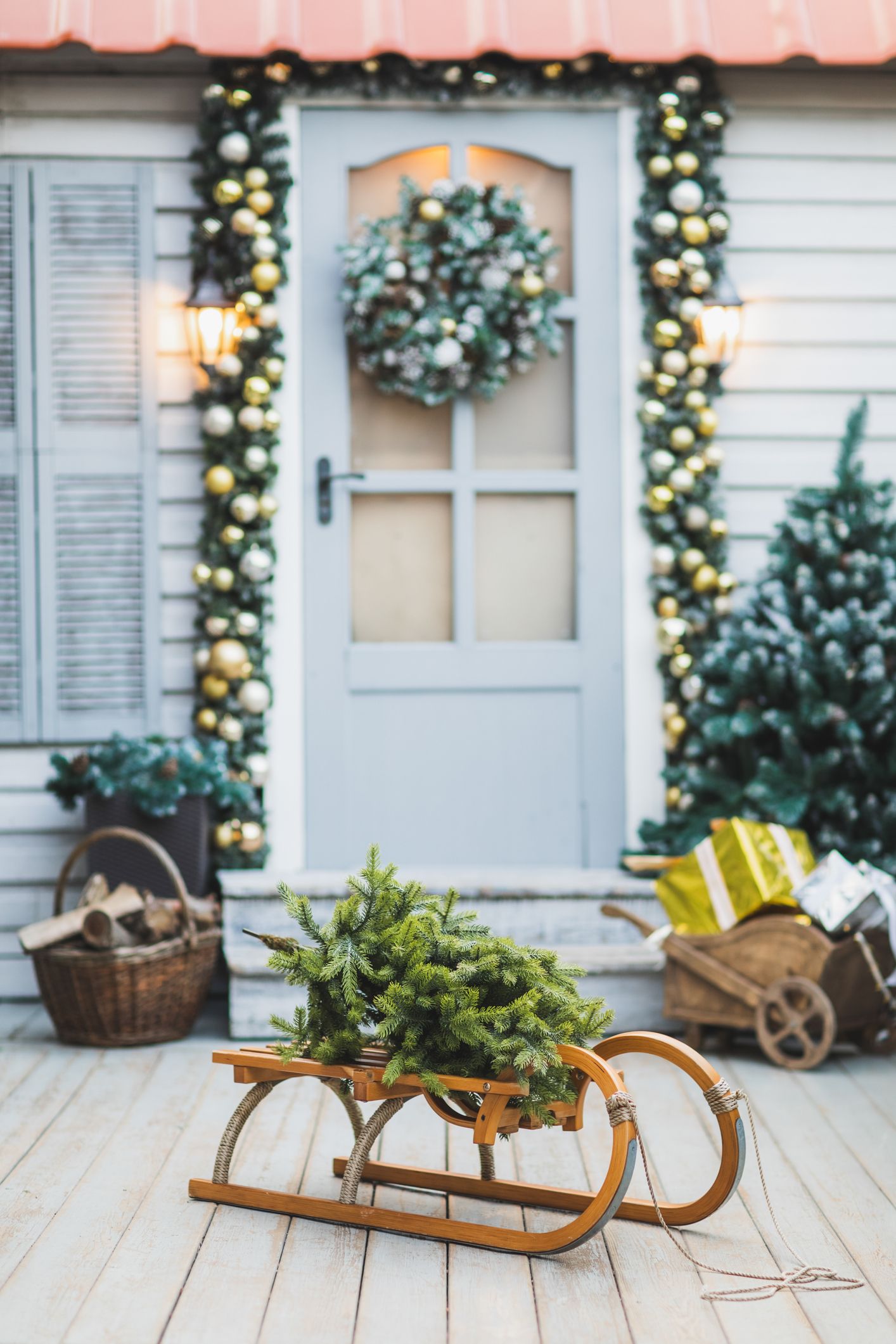 Best Large Outdoor Ornaments For Holiday Decorating 2023 | POPSUGAR Home