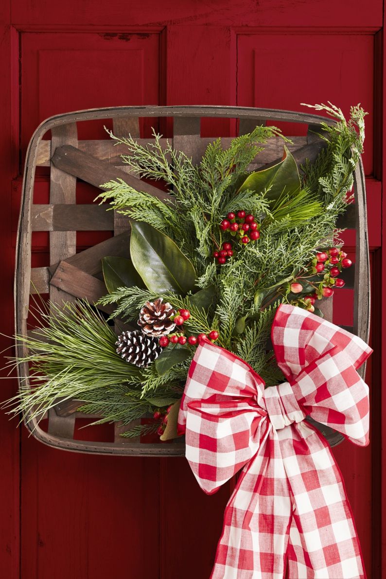 outdoor christmas decoration tobacco basket wreath