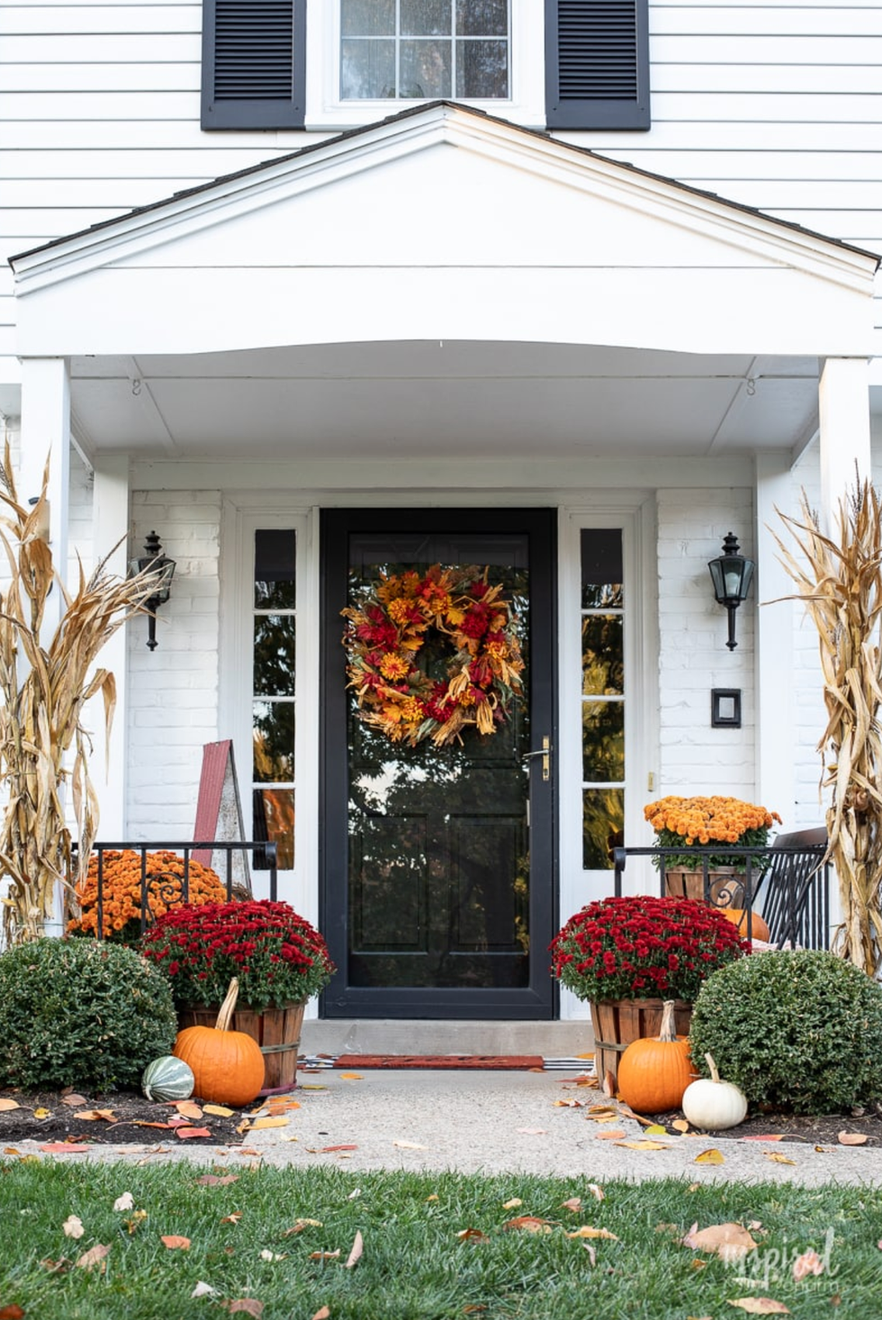 Outdoor fall decorations