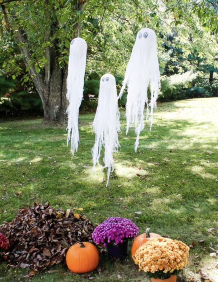 4ft Halloween Inflatable Ghost Coming Out from Tree – Joiedomi
