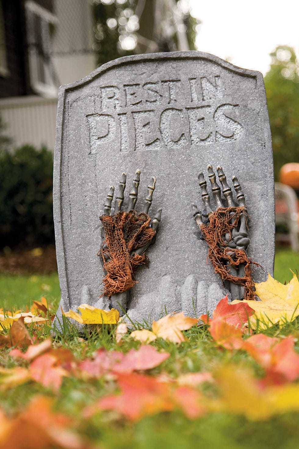 outdoor halloween decorations rest in pieces