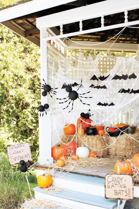 30 Scary Outdoor Halloween Decorations — Best Yard & Porch Halloween Decor  Ideas