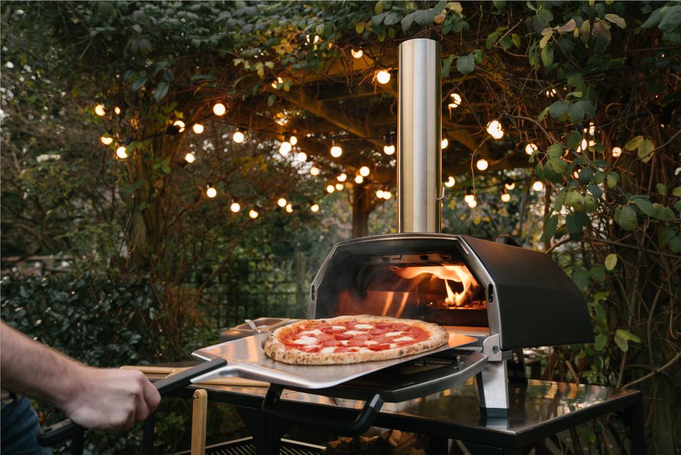 outdoor kitchen