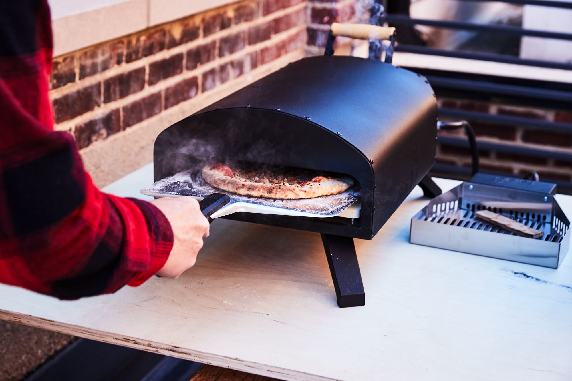 The 6 Best Outdoor Pizza Oven, According to Lab Testing