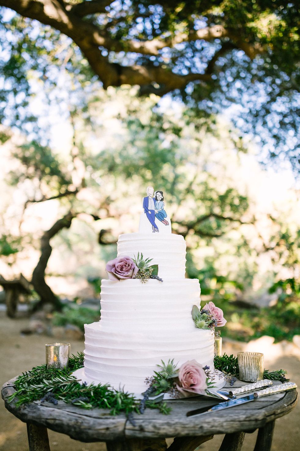 outdoor wedding cake