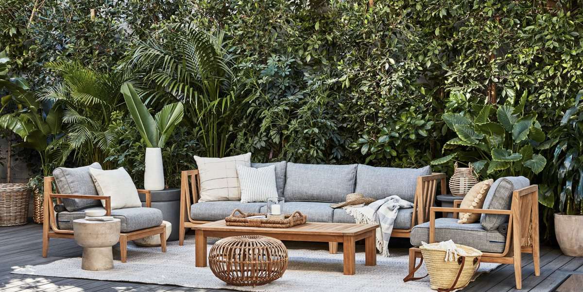 Discounted outdoor furniture