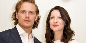 beverly hills, ca   april 01  sam heughan and caitriona balfe at the outlander press conference at the four seasons hotel on april 1, 2016 in beverly hills, california  photo by vera andersonwireimage