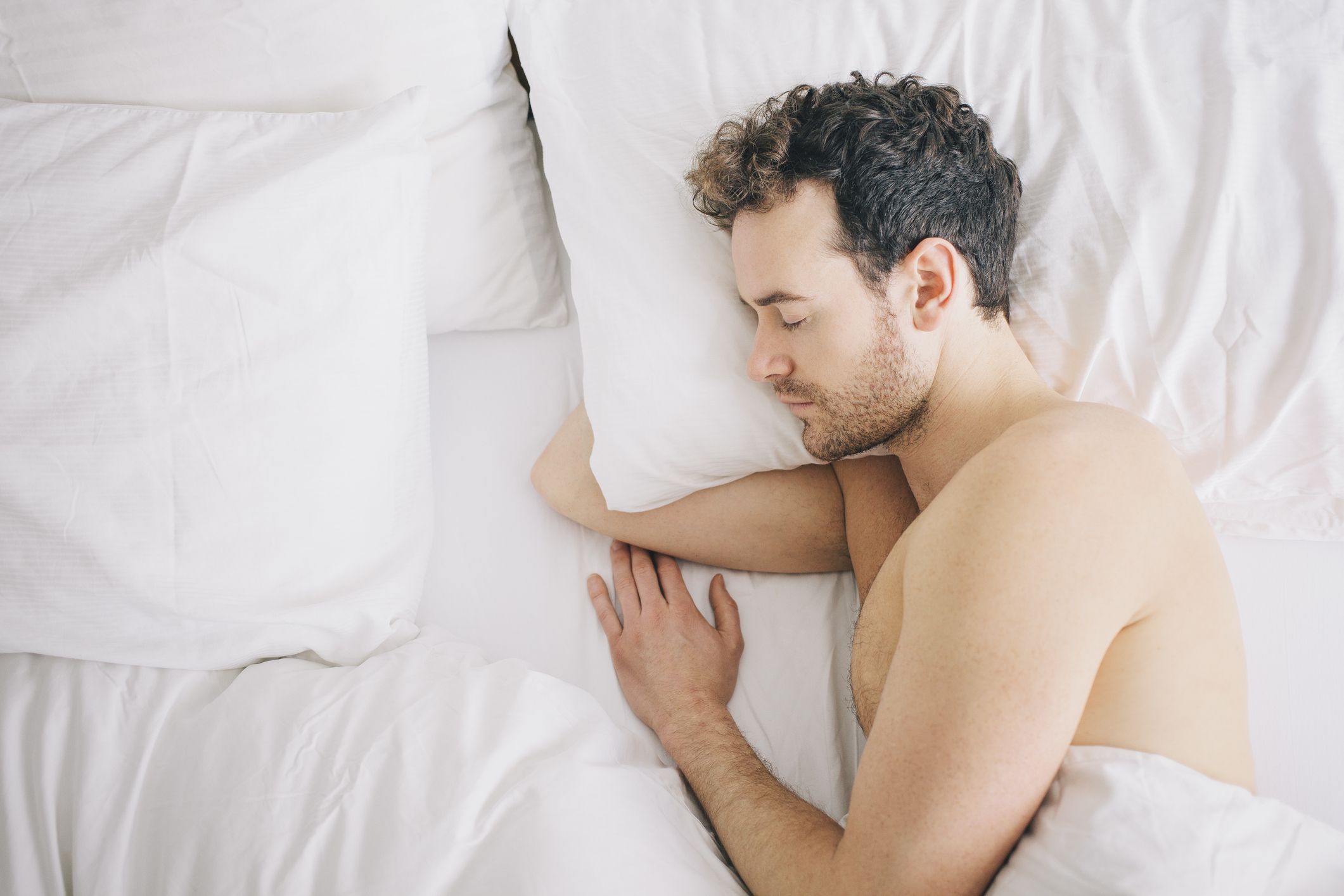 5 Benefits of Sleeping Naked image