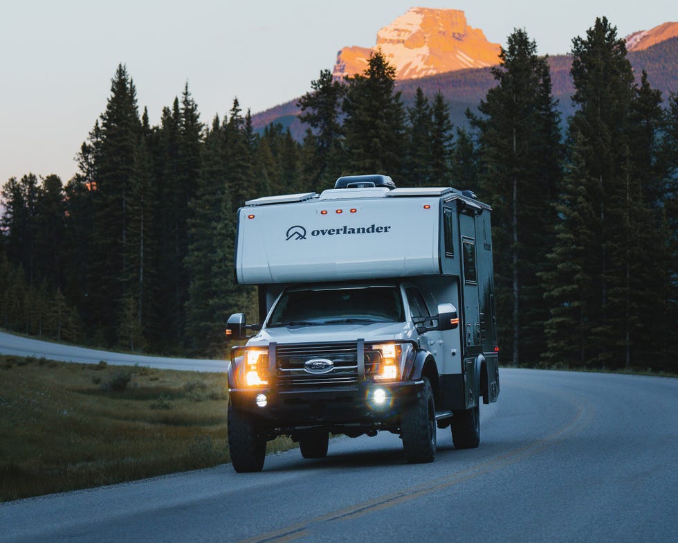 furgoneta camper ford f550 overlander