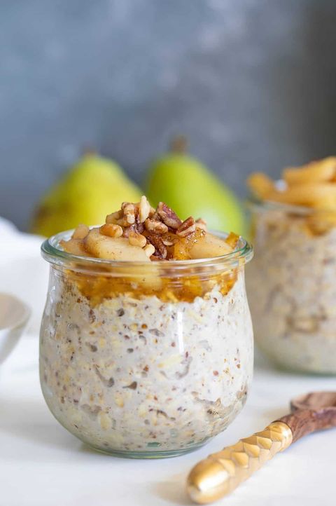 vanilla overnight oats with maple spiced pears in jar
