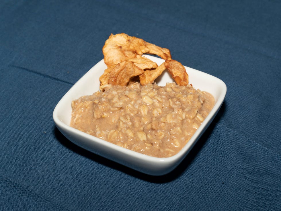 runners breakfast, apple cinnamon overnight oats