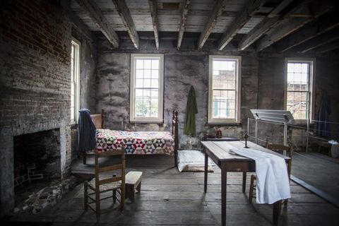 a slave bedroom at owens thomas house, savannah