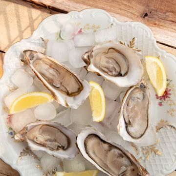 oysters and lemon