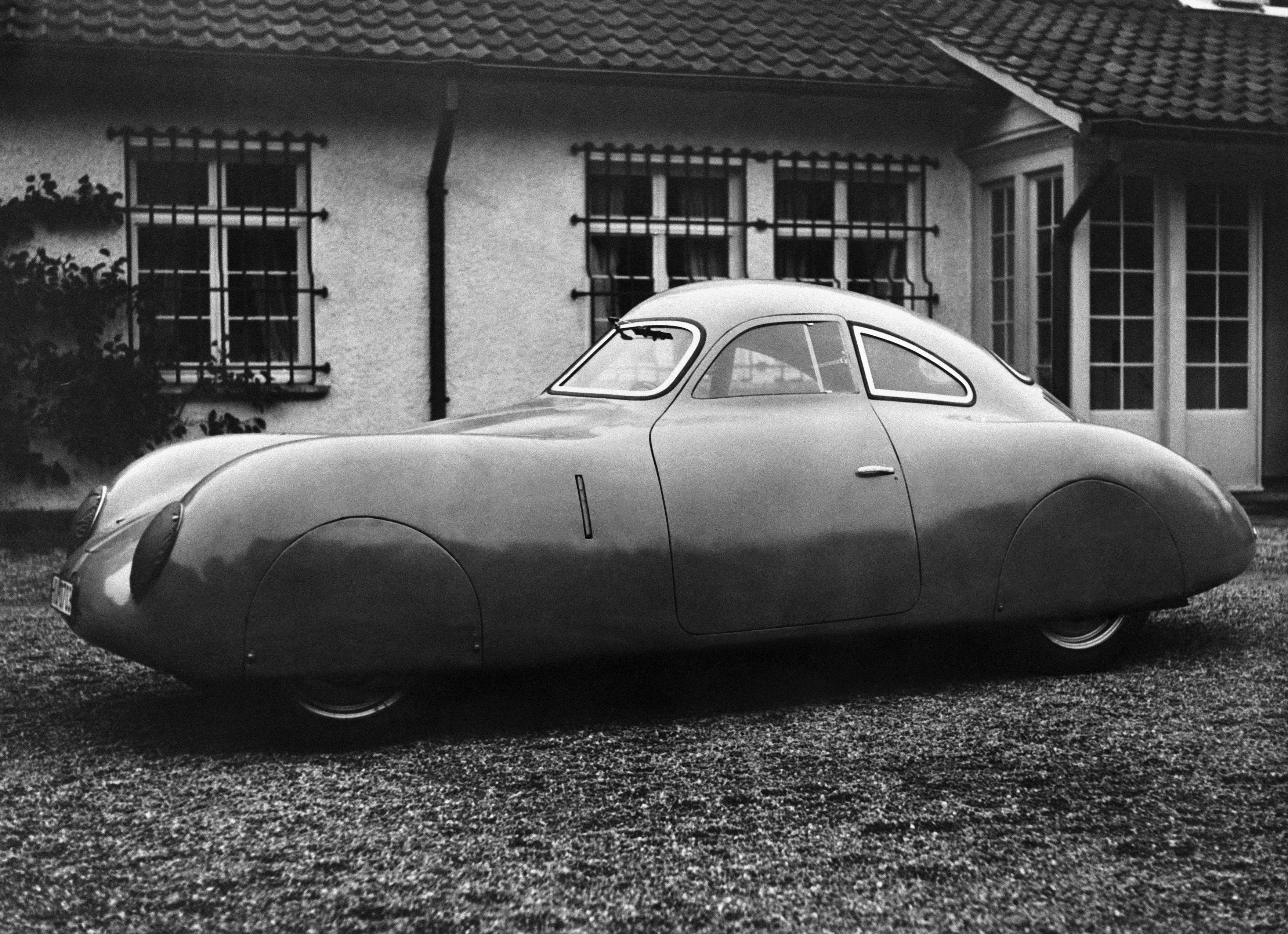 Ferdinand porsche finished discount design in 1938