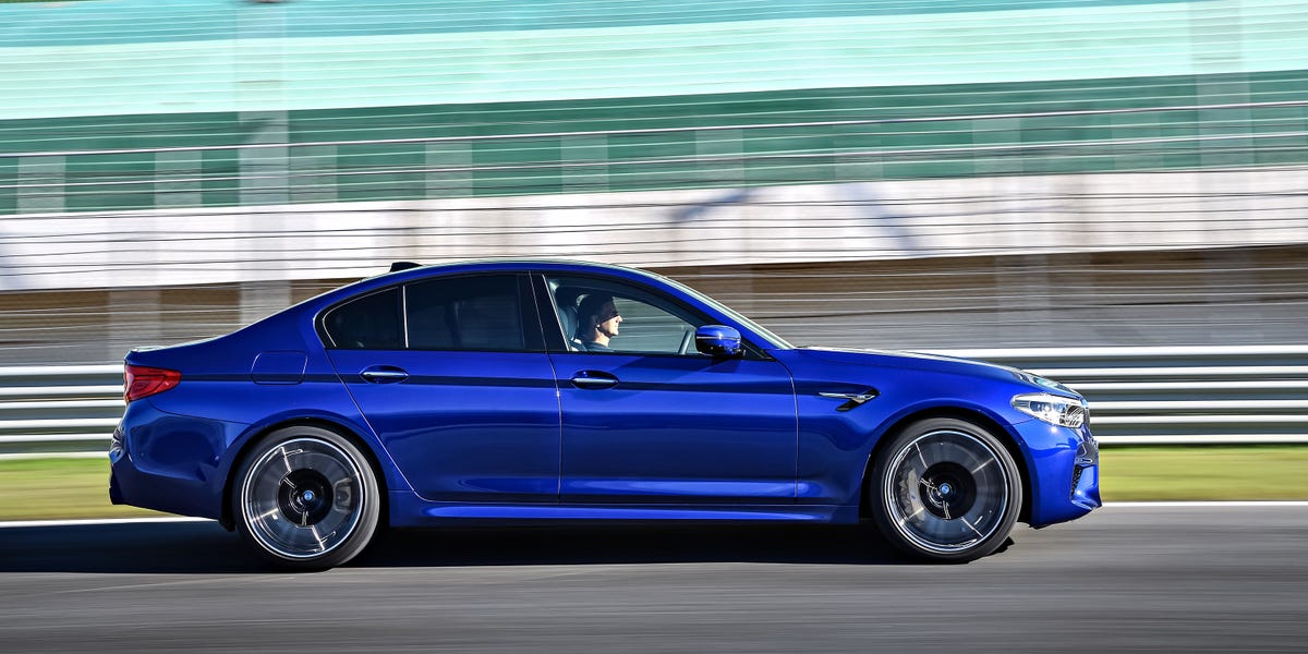 2018 BMW M5 Nurburgring Lap - New M5 Laps Nordschleife in 7:38.9