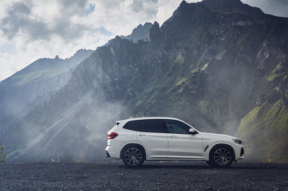 2020 BMW X3 Review: What You Should Know About Price, Performance and the  Plug-in Hybrid 
