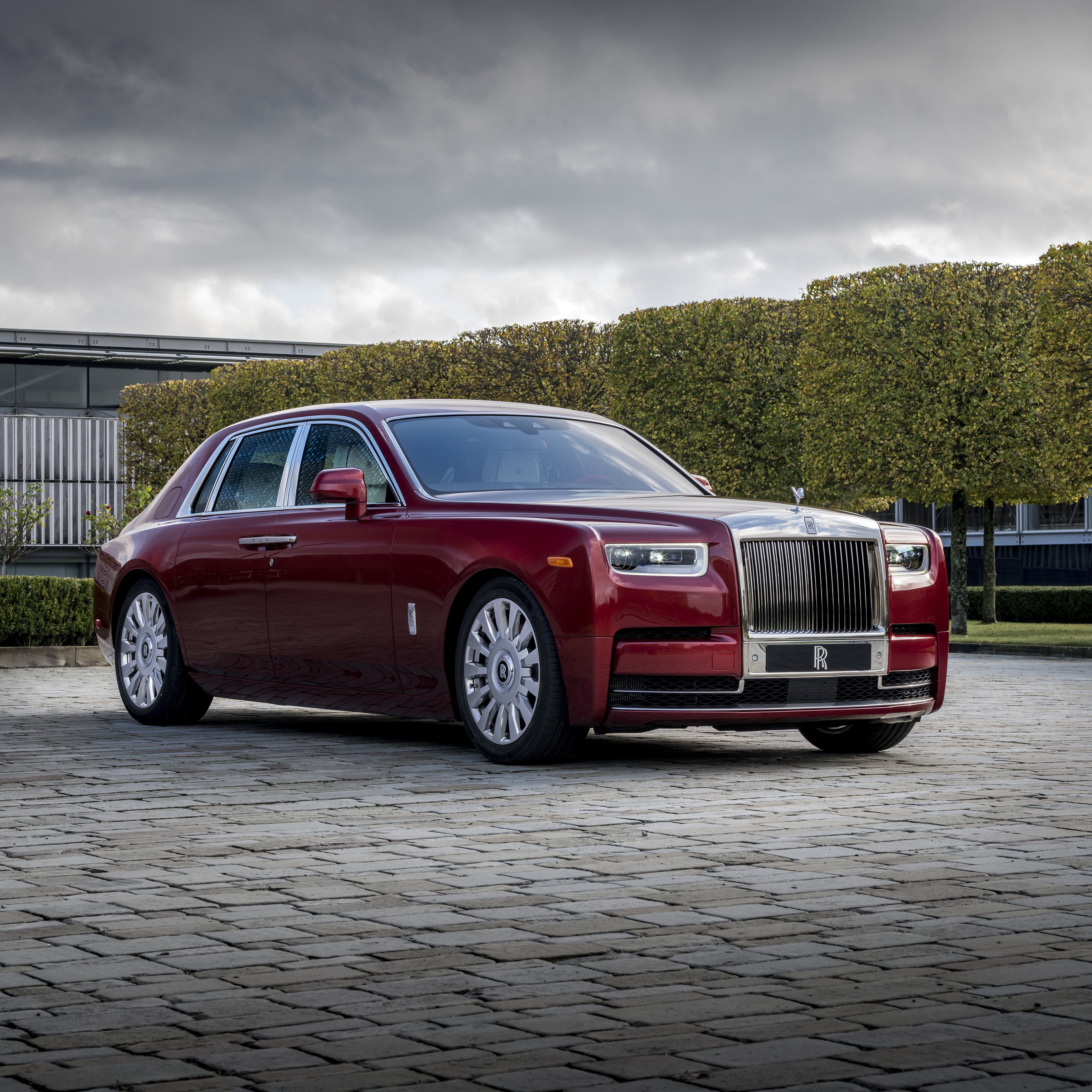 2023 Rolls-Royce Phantom Engine & Performance Specs