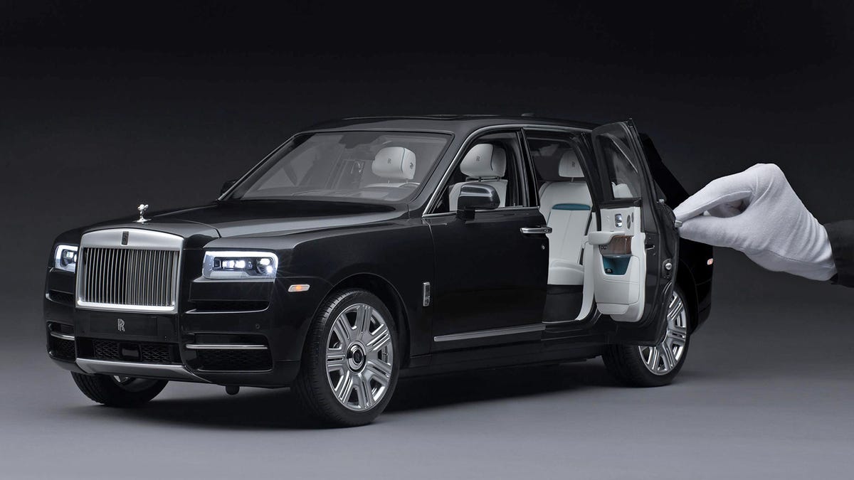 This $465,000 Rolls-Royce Cullinan Is An Unexpected Lesson In Simplicity