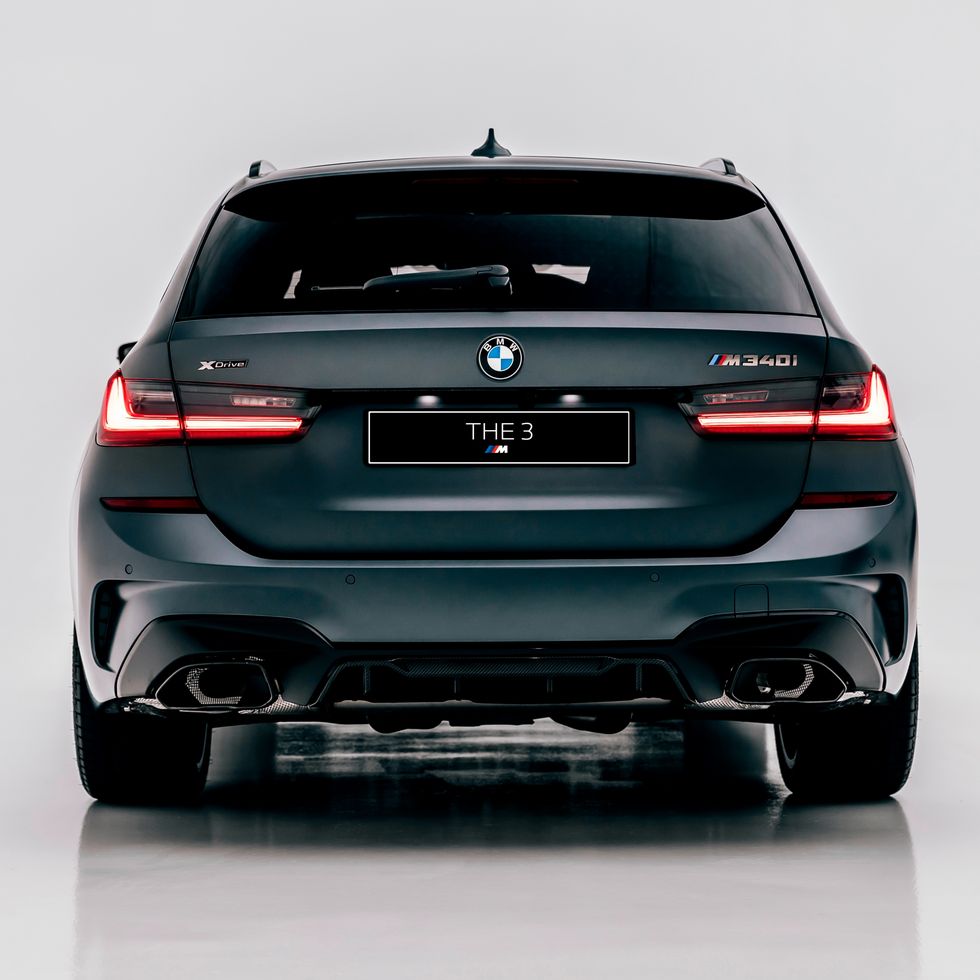 bmw m340i touring first edition   trasera
