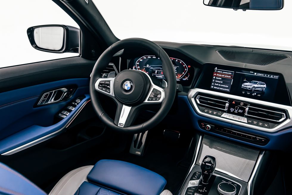 bmw m340i touring first edition   interior