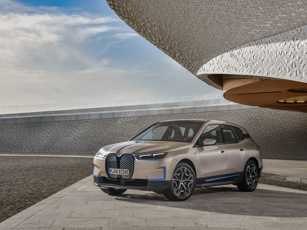 2024 BMW iX Luxury All-Electric SUV