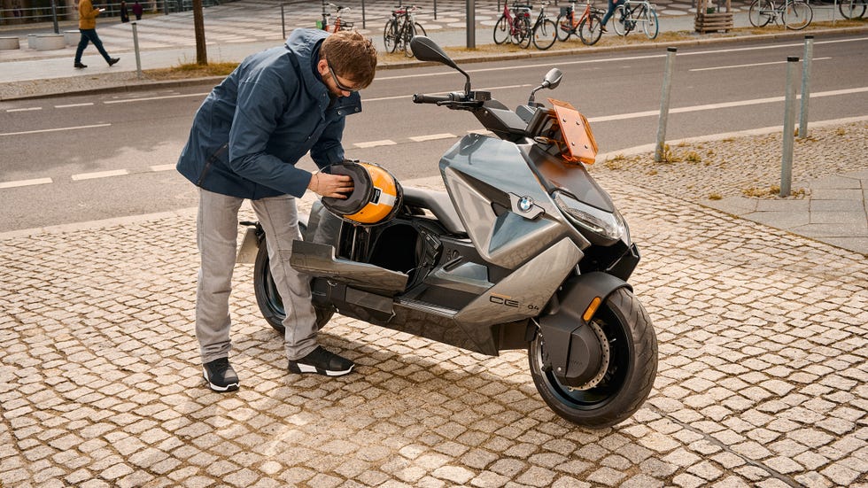 bmw ce 04