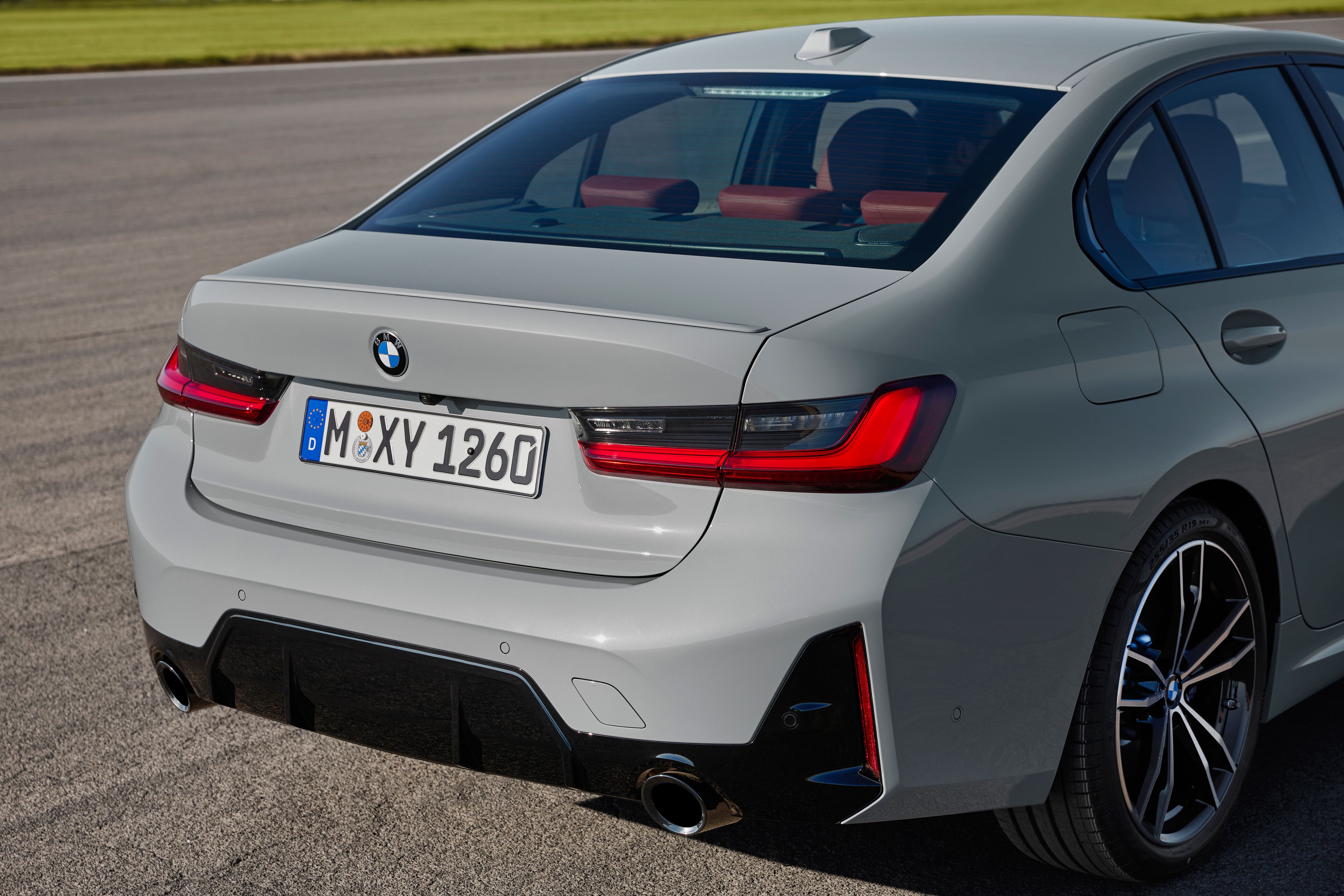 2023 BMW 330Xi Review 2023 BMW 330Xi Review