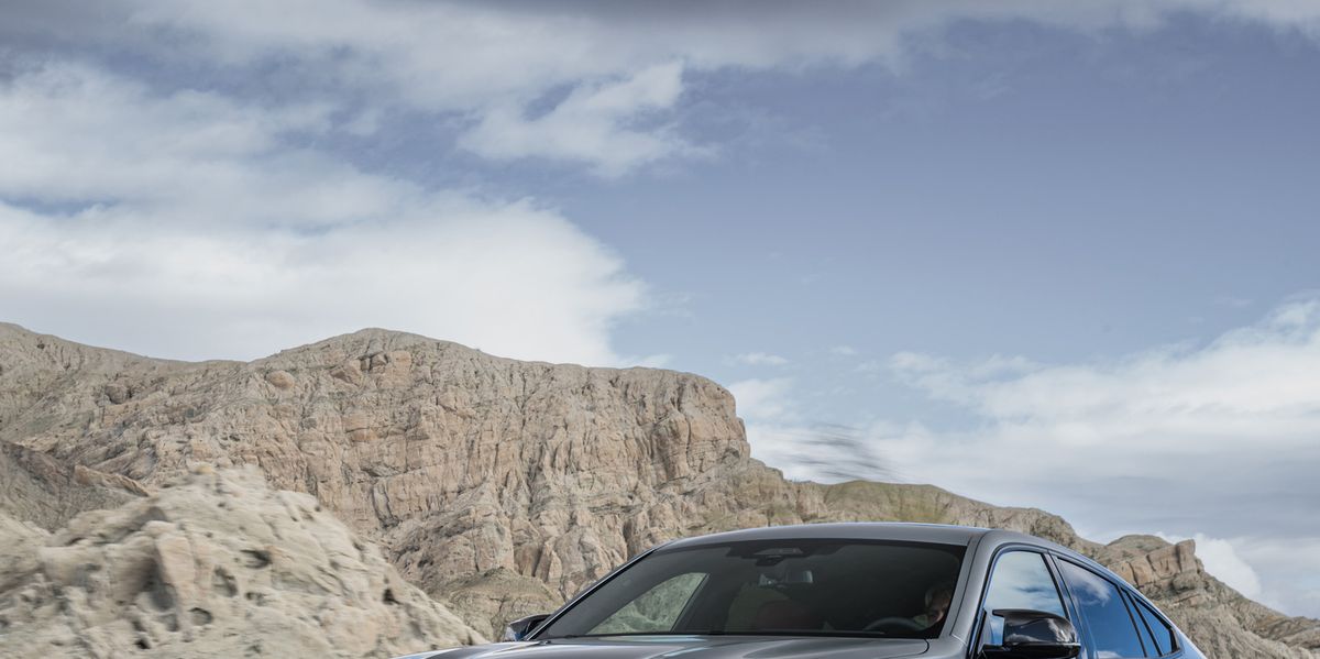 2024 BMW X6 Luxury Midsize Coupe SUV