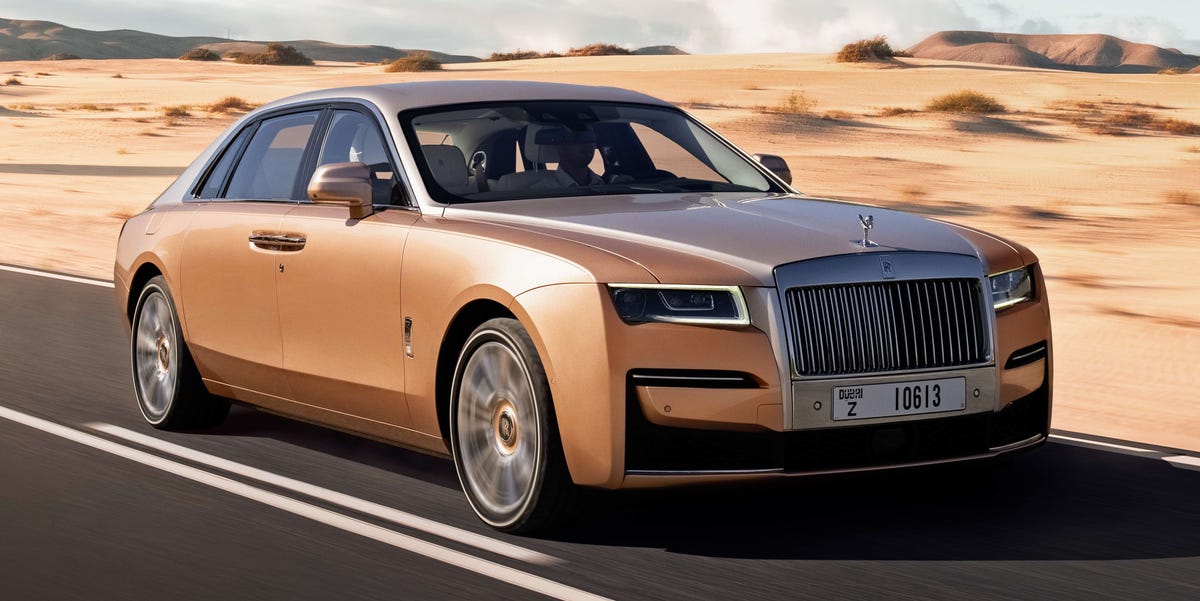 Rolls-Royce Ghost Features and Specs