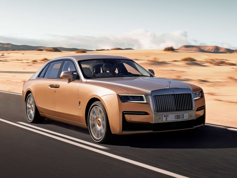 2022 Rolls-Royce Cullinan Review, Pricing, and Specs