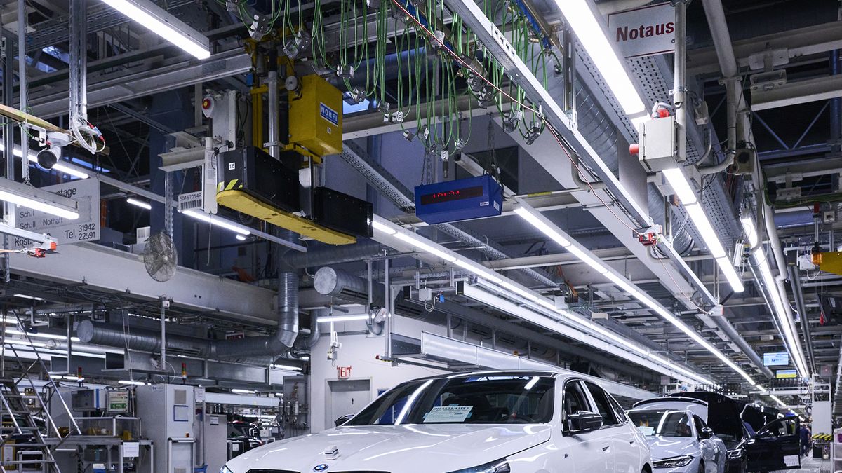 BMW Has Started Production Of This Electric Sedan