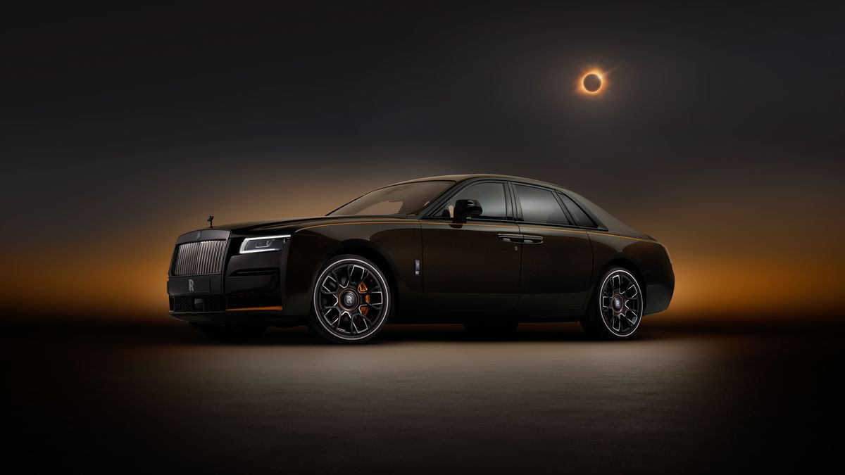 preview for Rolls-Royce Ghost Ékleipsis: eclipsando la carretera